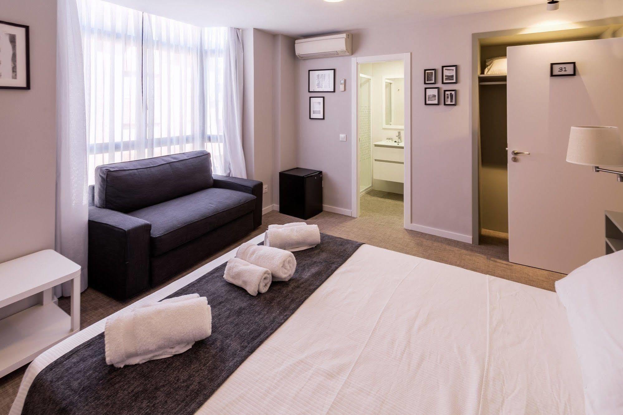 Pension Venecia Пінто Екстер'єр фото